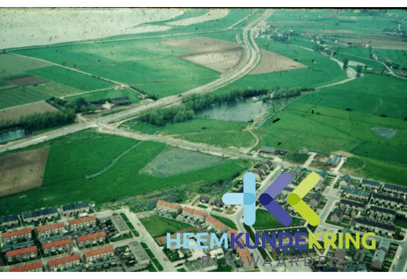 Luchtfoto Lobith met Batavenweg Coll. G.B. Janssen (567)